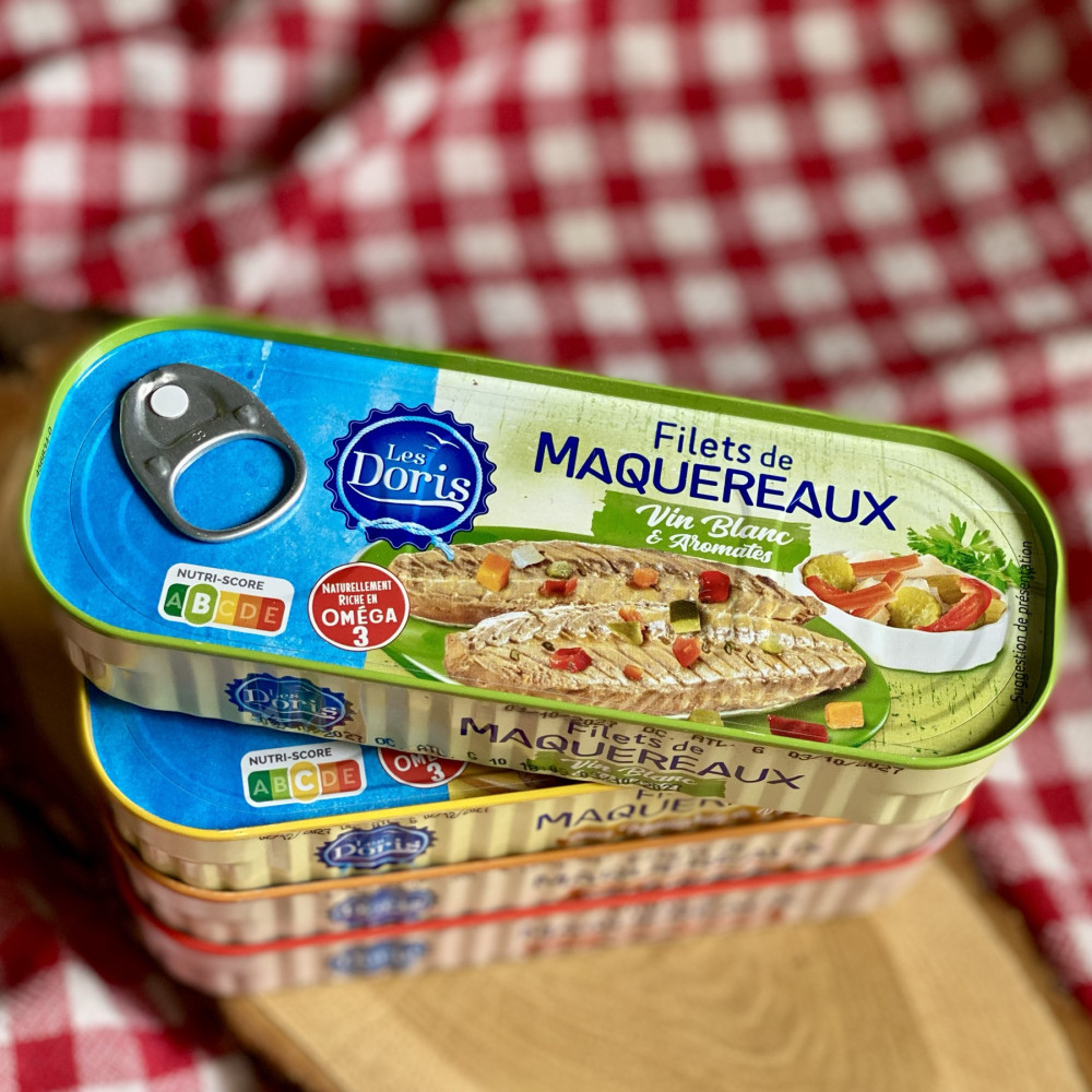 Філе макрелі у томатному соусі з білим вином Filets de Maquereaux Vin Blanc & Tomates 215 г