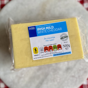 Сыр Чеддер молодой White Cheddar Irish Mild 500 г