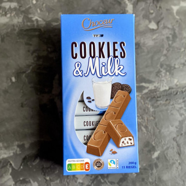 Молочный шоколад с печеньем Орео Choceur Cookies Milk порционный 200 г