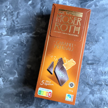 Черный шоколад с соленой карамелью Moser Roth Caramel Meersalz 125 г