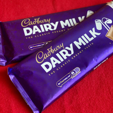 Молочный шоколад Cadbury 300 г