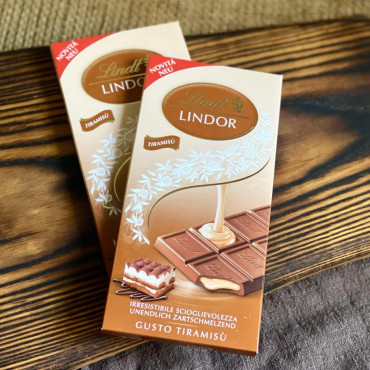 Молочний шоколад Тірамісу Lindt Lindor Tiramisu 100 г